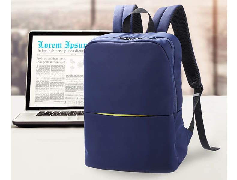 80后的青春需要回忆---90后00后的东升国际 
只为追求时尚背包而疯狂