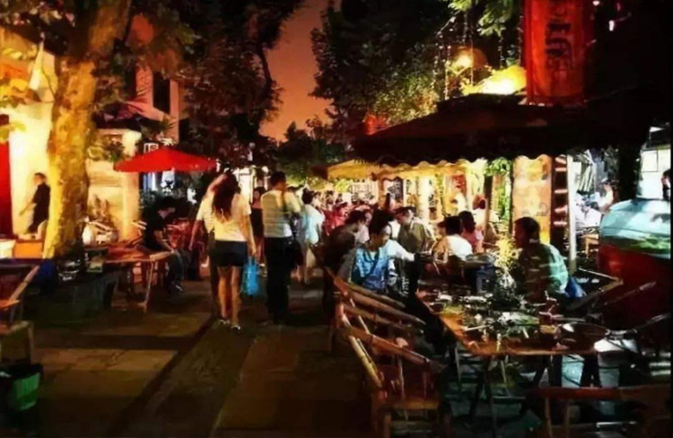 箱包厂,背包厂家礼品背包订做,广告背包订做,地摊经济