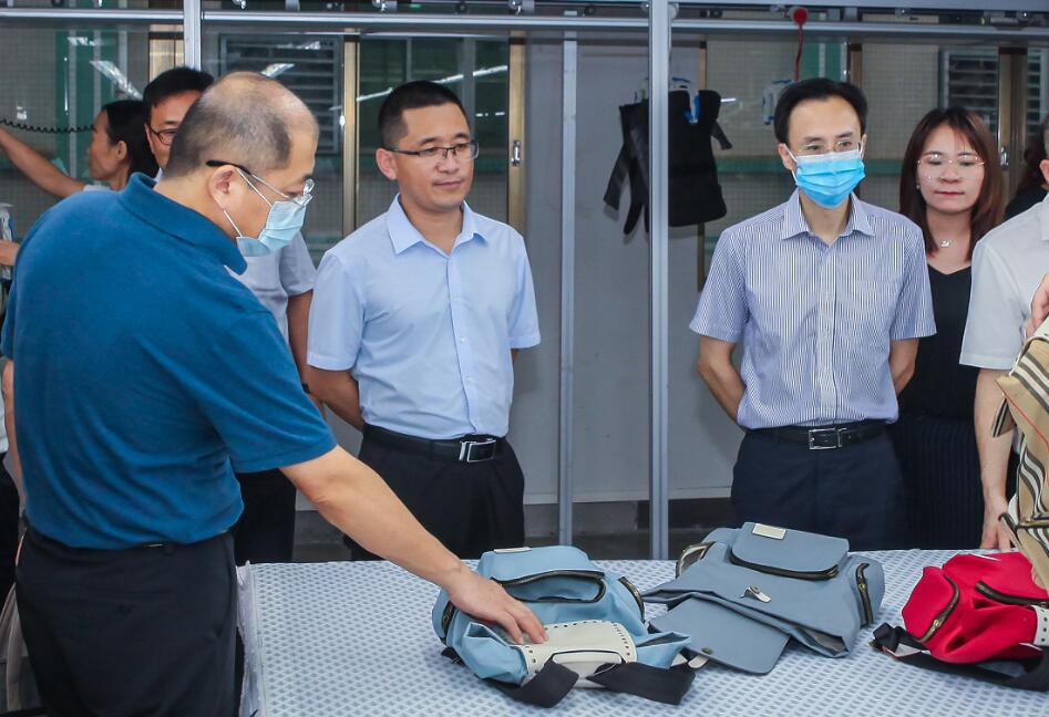 背包厂家.jpg 背包厂家.jpg