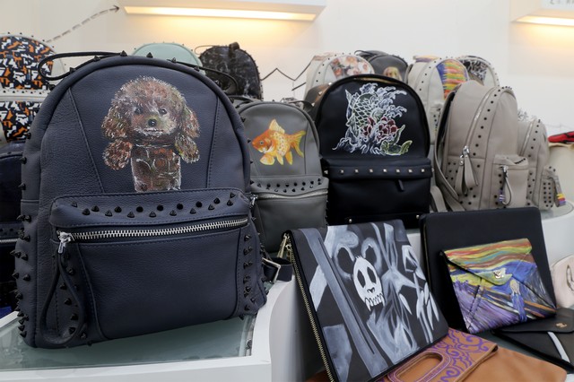 广东箱包厂家,东莞双肩包工厂,礼品背包定制,电脑背包厂家,新秀丽代工厂 广东箱包厂家,东莞双肩包工厂,礼品背包定制,电脑背包厂家,新秀丽代工厂